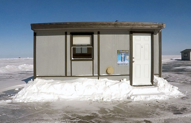 Winter Ice Fishing Resort - Fish House Rentals on Lake Mille Lacs at Rocky Reef Resort