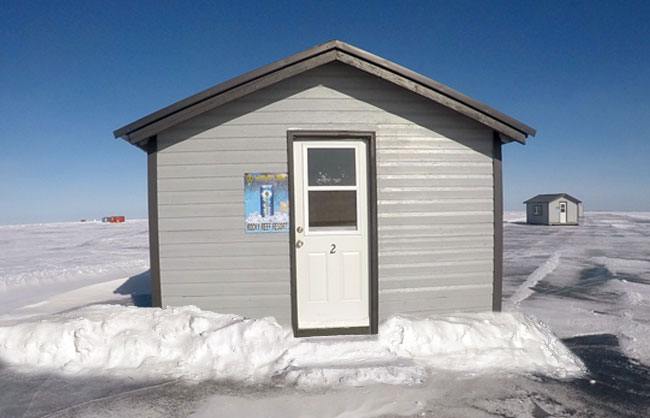 Winter Ice Fishing Resort - Fish House Rentals on Lake Mille Lacs at Rocky Reef Resort