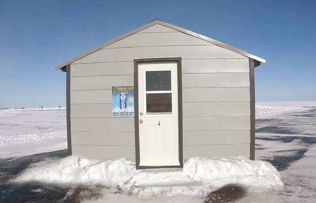 Winter Ice Fishing Resort - Fish House Rentals on Lake Mille Lacs at Rocky Reef Resort