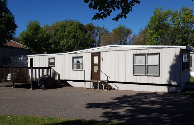 Summer Fishing Cabin Rental on Lake Mille Lacs at Rocky Reef Resort